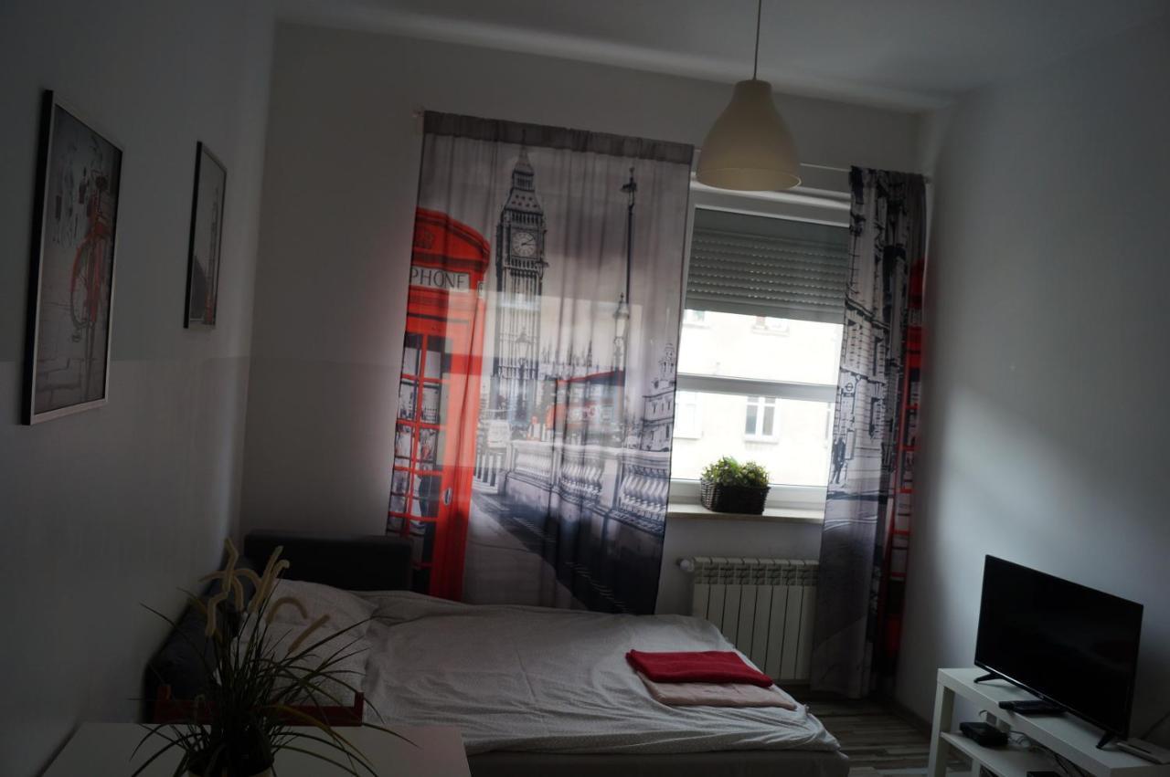 Red Apartament Lodz  Exterior photo